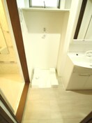 洗濯機置場 クリエオーレ西三荘