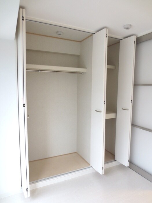 収納 アドーラブル船場