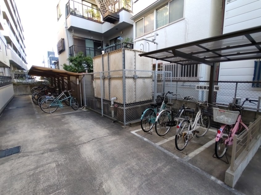 駐輪場 フォーエバー江坂