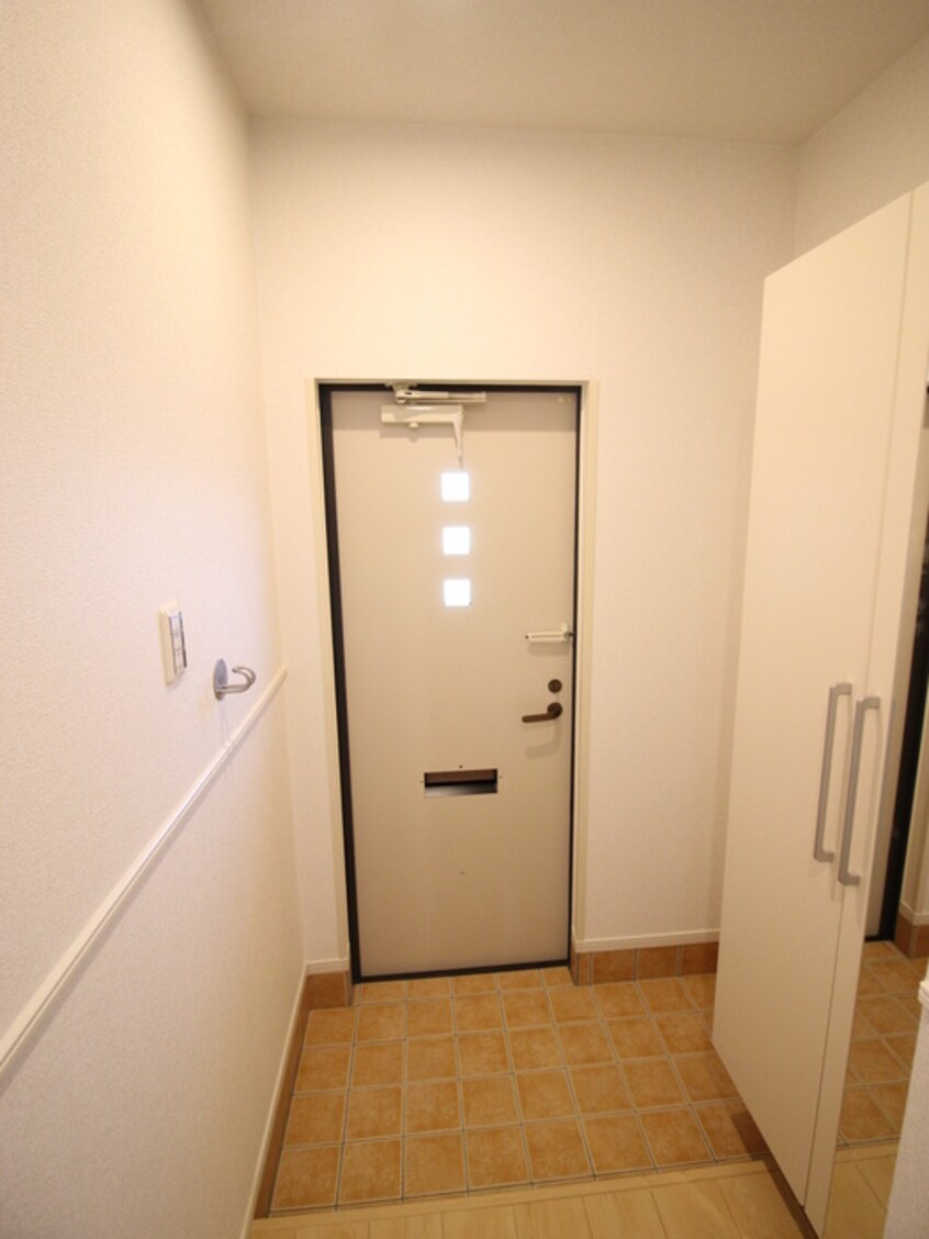 玄関 プラシード