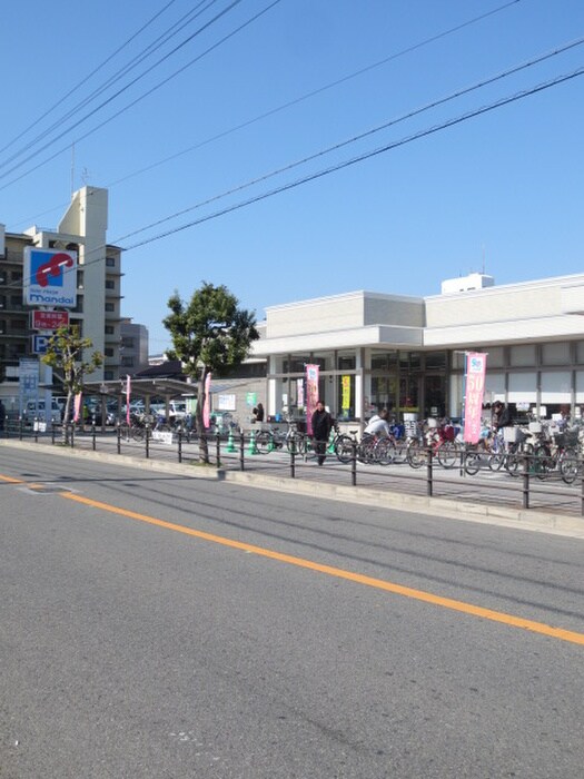 万代(スーパー)まで600m Blume公園南