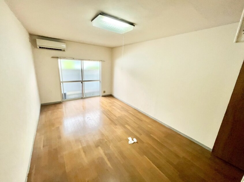 居室 サンライズ箕面北館
