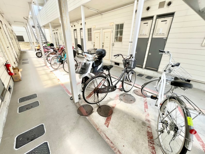 駐輪場 サンライズ箕面北館