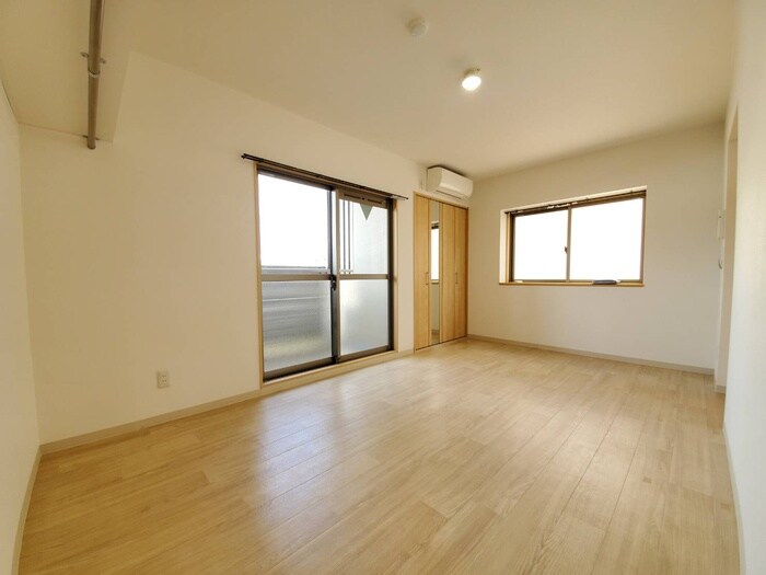 居室 メゾン・リリー