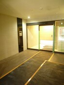 エントランス部分 アネスト谷町