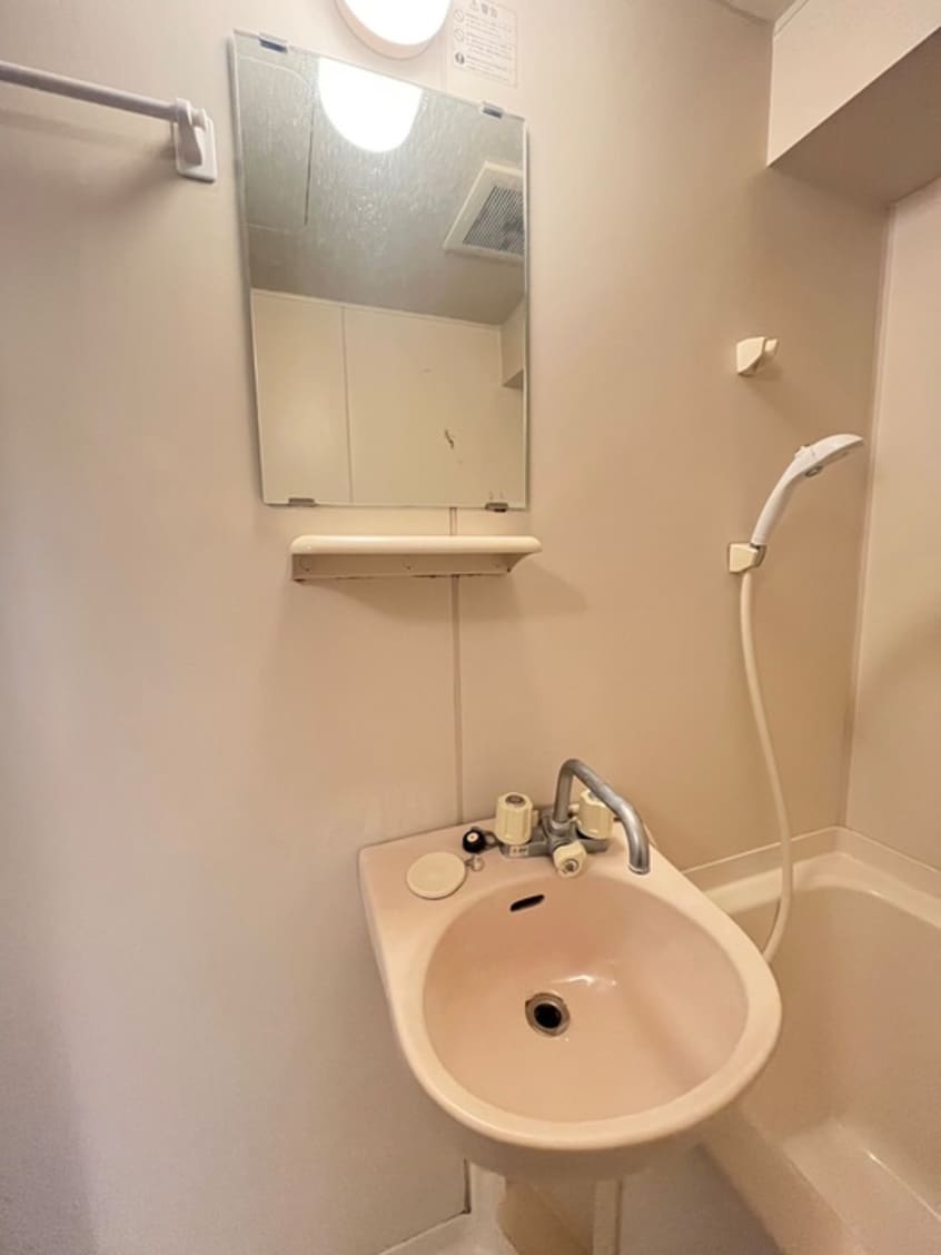 洗面 エストゥディオ難波