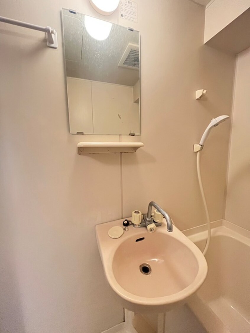 洗面 エストゥディオ難波