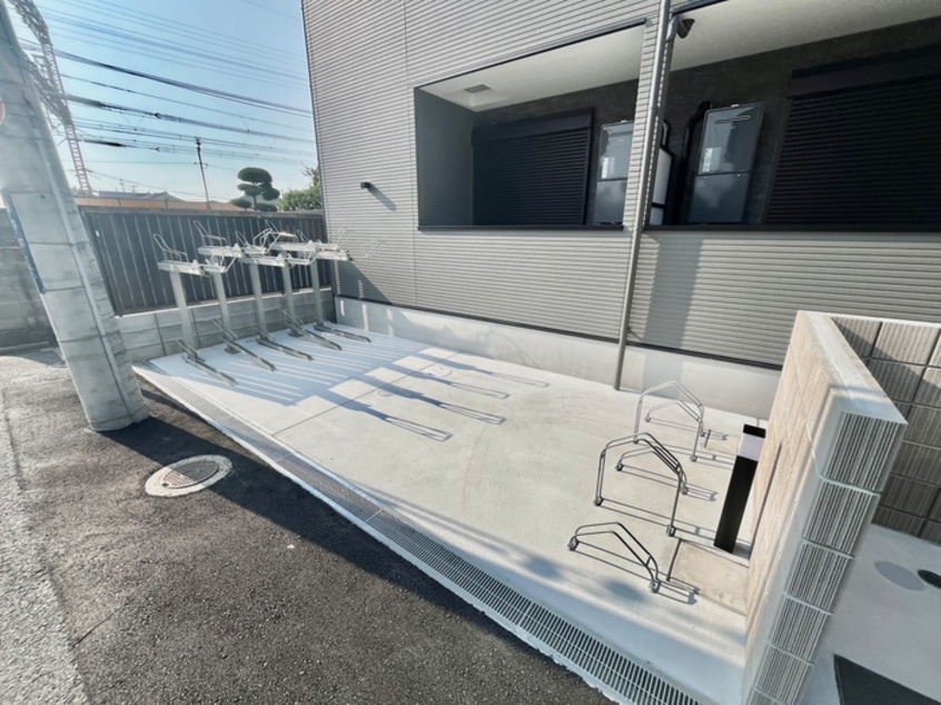 駐輪場 Gracias court豊野町