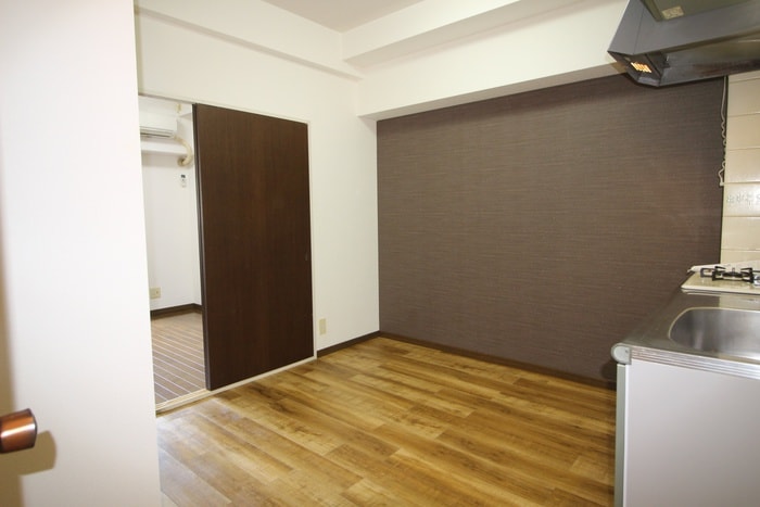 キッチン クリスタル・シャト－