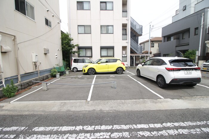 駐車場 タキノハイツ