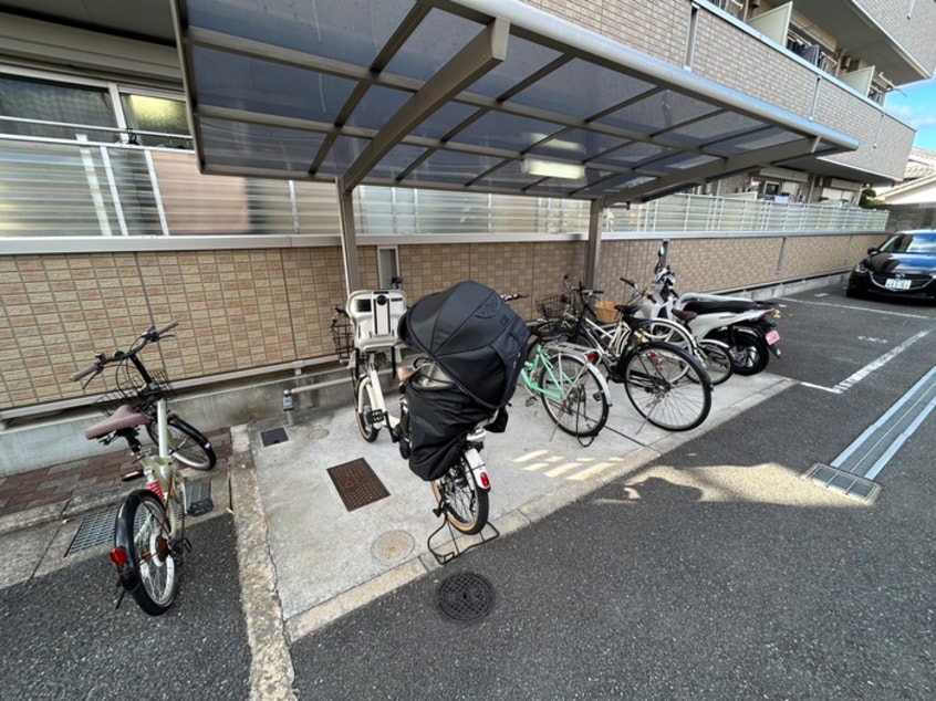 駐輪場 ステラ