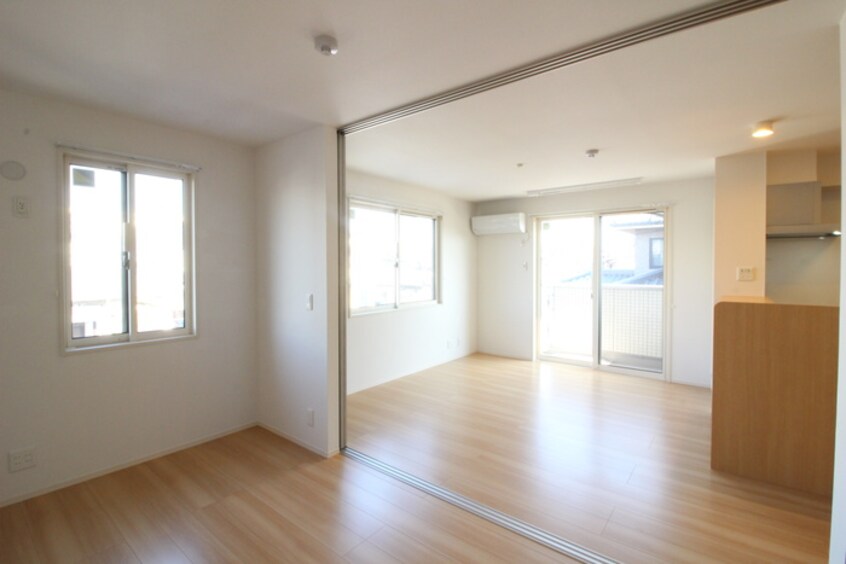居室 WISTERIA PLACE E・B・R