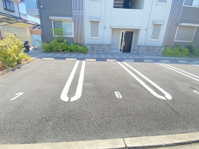 駐車場 WISTERIA PLACE E・B・R