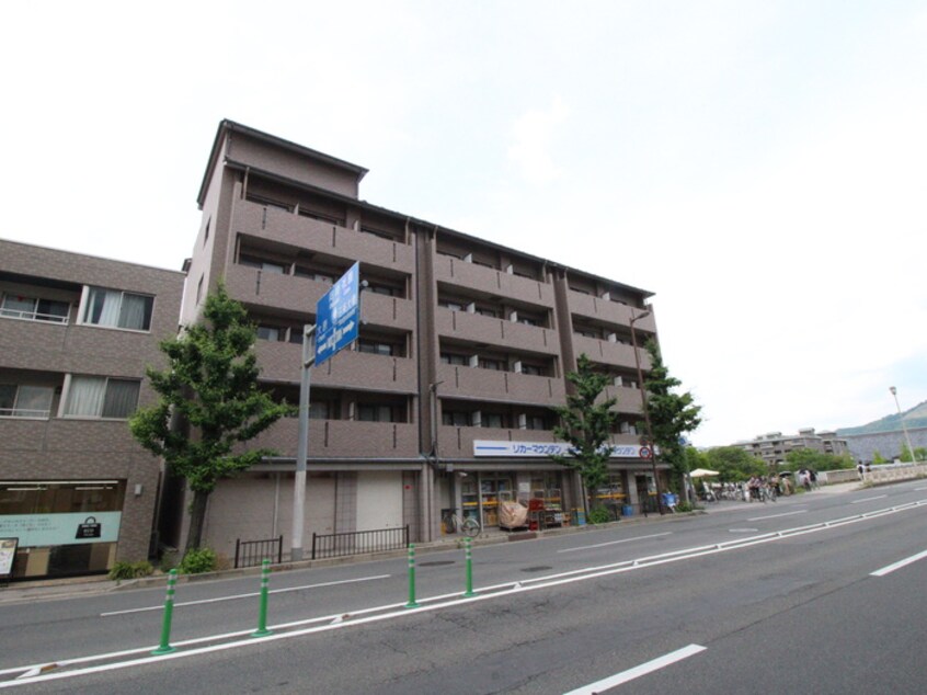 外観写真 エレガント鴨川Ａ棟
