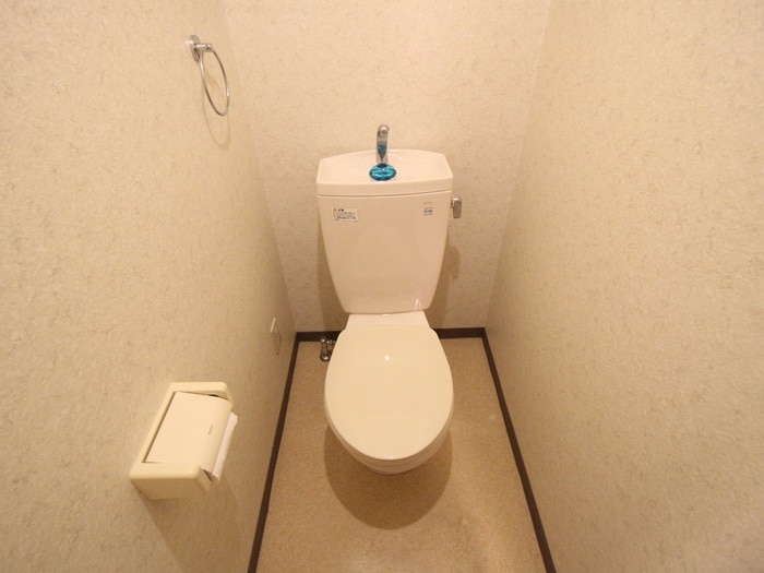 トイレ エレガント鴨川Ａ棟