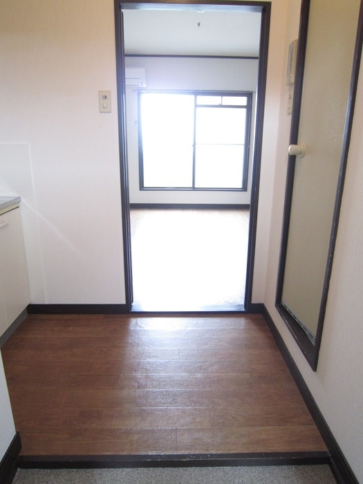 居室 ニュ-コ－ト小林