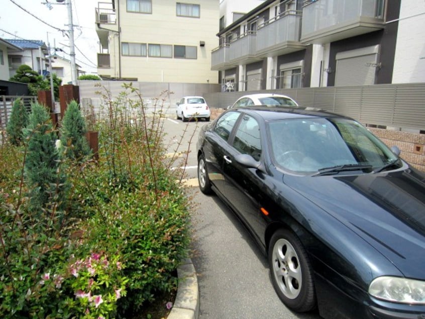 駐車場 ノイエスグ－ト