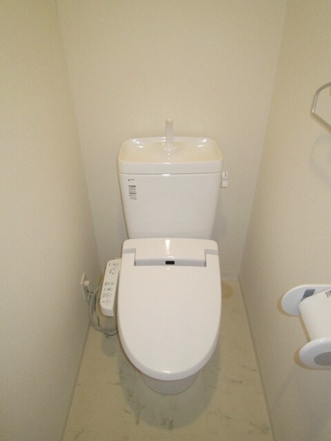 トイレ ﾙﾐｴｰﾙ高槻