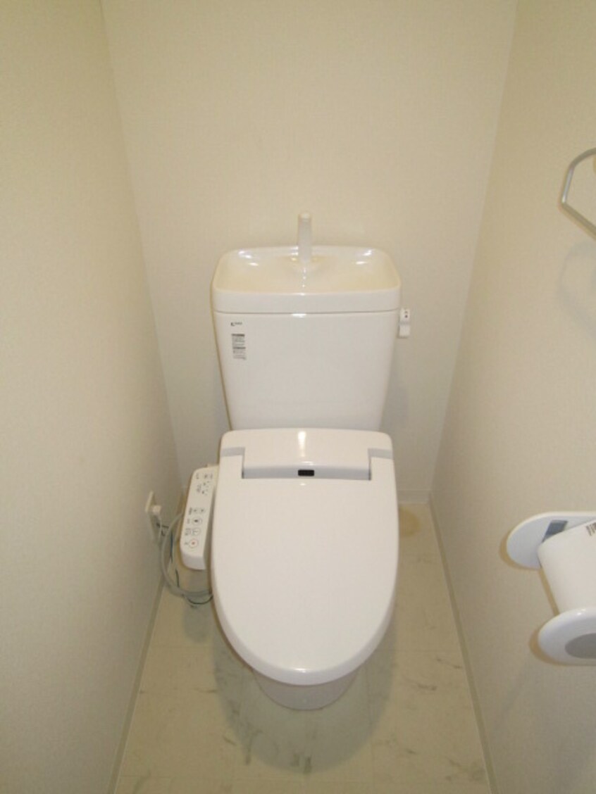 トイレ ﾙﾐｴｰﾙ高槻