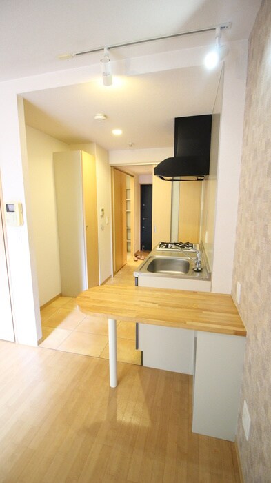 居室 ﾙﾐｴｰﾙ高槻