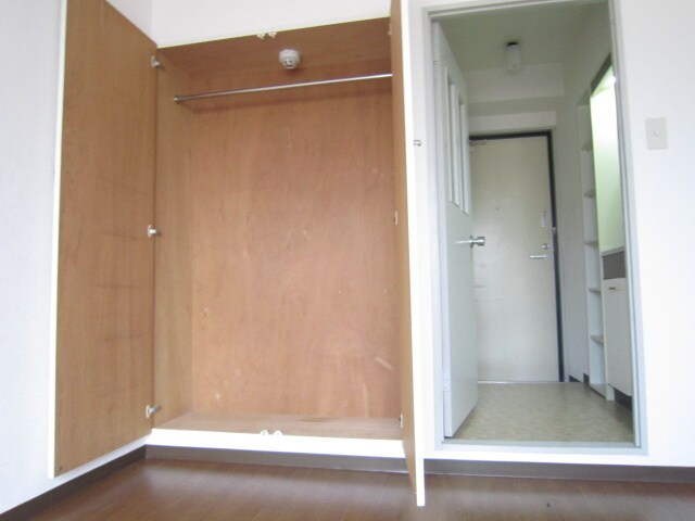 収納 中百舌鳥ビル