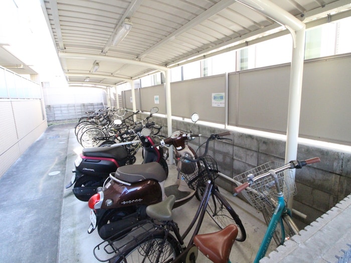 駐輪場 コンセール　ロワン