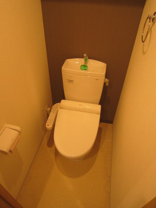 トイレ ﾌﾟﾚｻﾝﾝｽ三宮花時計前（502）