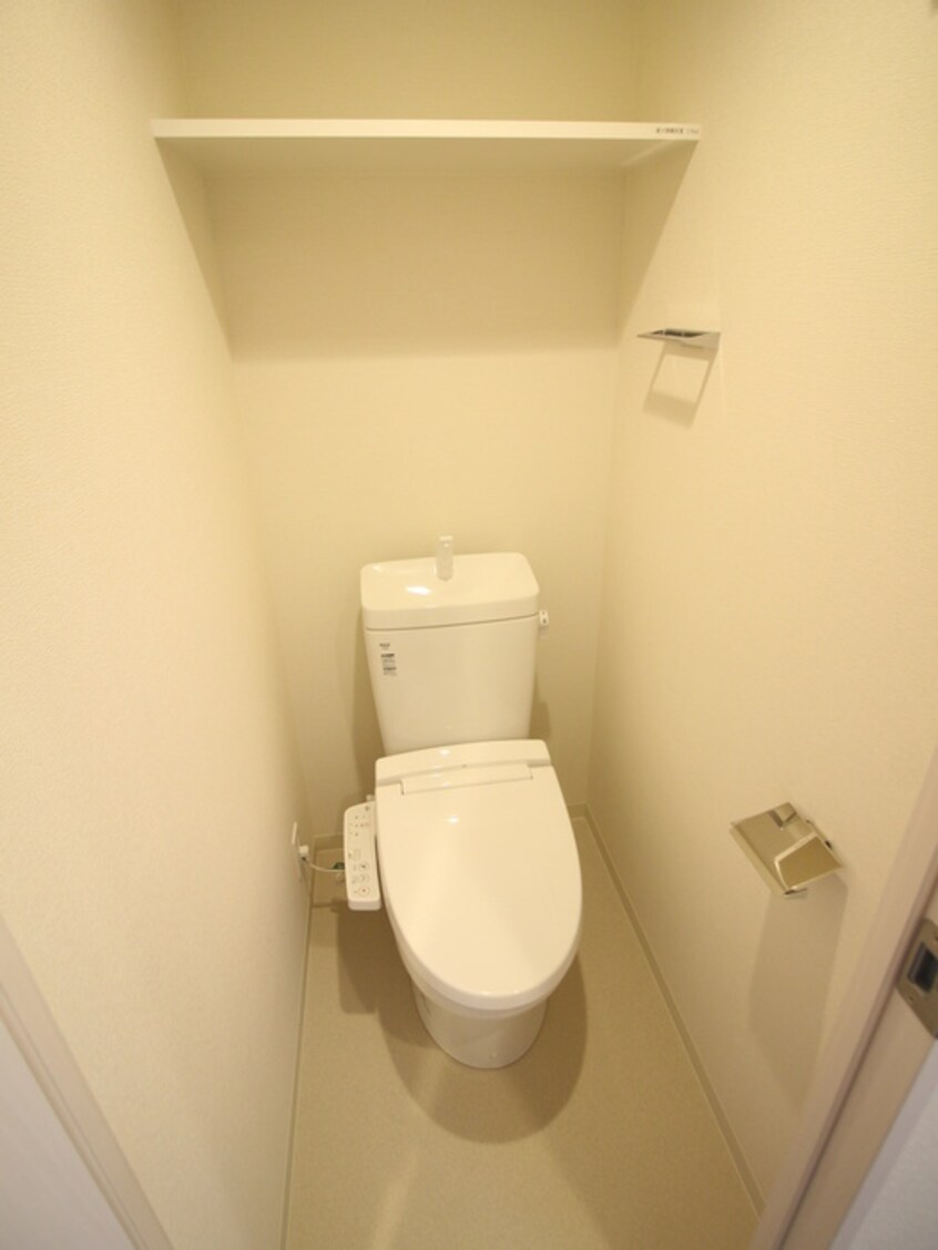 トイレ プレサンスブルーム東三国