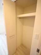 収納 プレサンスブルーム東三国