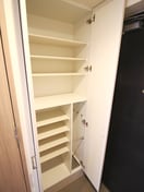 玄関 プレサンスブルーム東三国