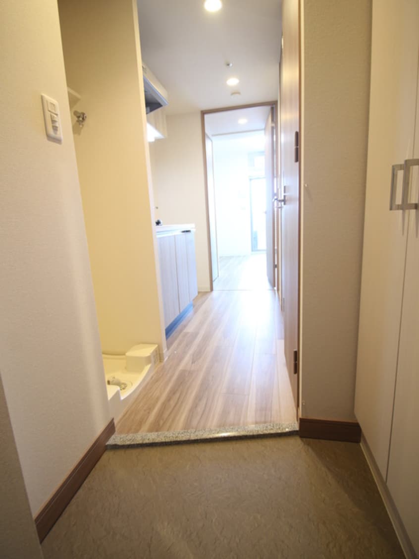 廊下 プレサンスブルーム東三国