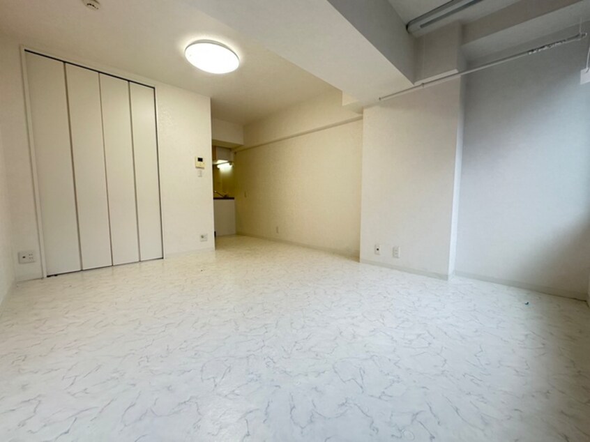 居室 ＳＨＩＮＥ　ＰＡＳＴＥＬ