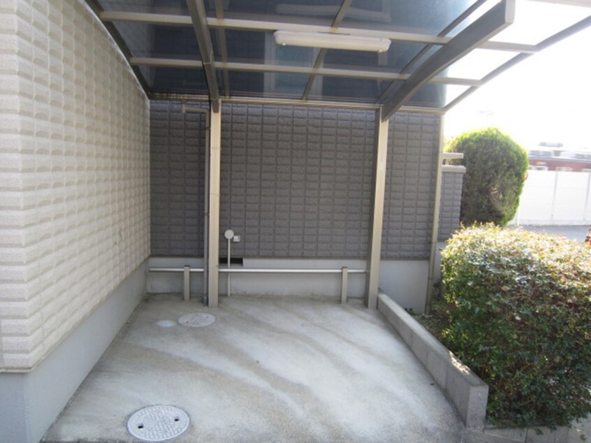 駐輪場 チェリーヒルズ