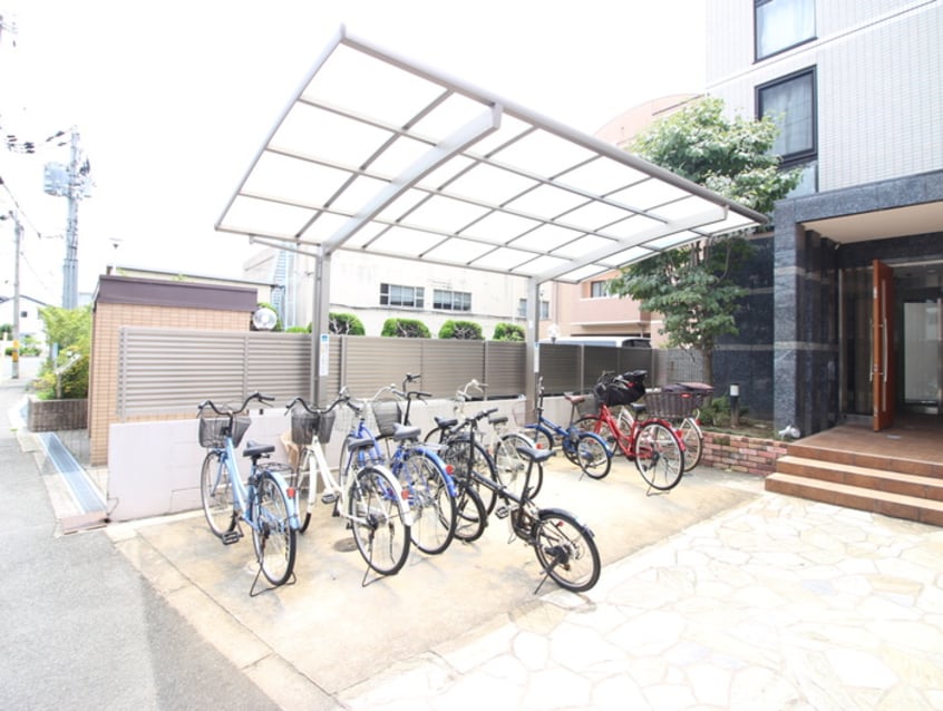 駐輪場 アズールパーク