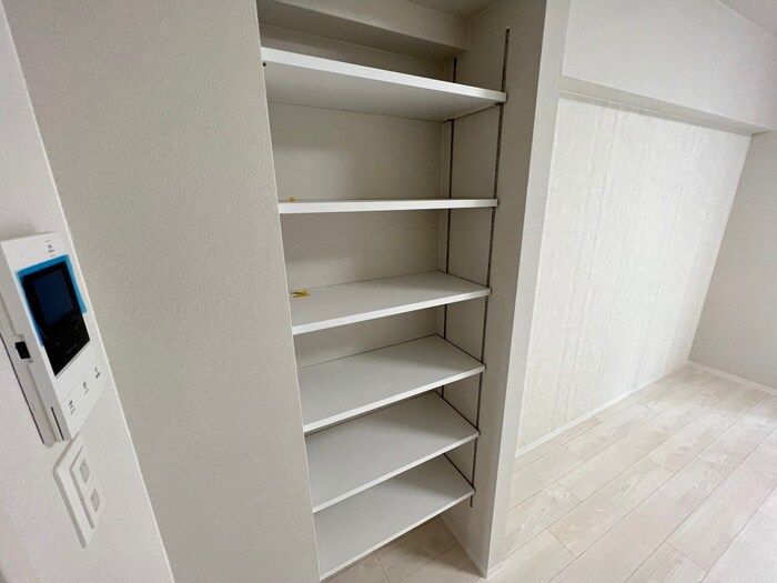 収納 レジデンス三宮ライン(503)