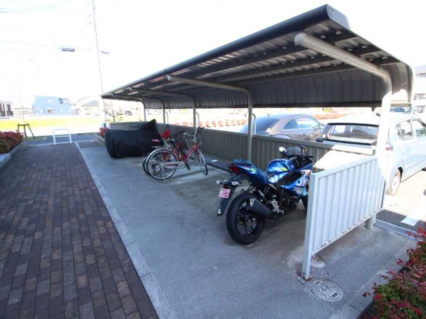 駐輪場 モンヴィ－ナスA棟