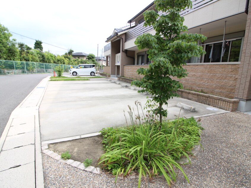 駐車場 山越ＦＬＯＲＡ　ＧＡＲＤＥＮ