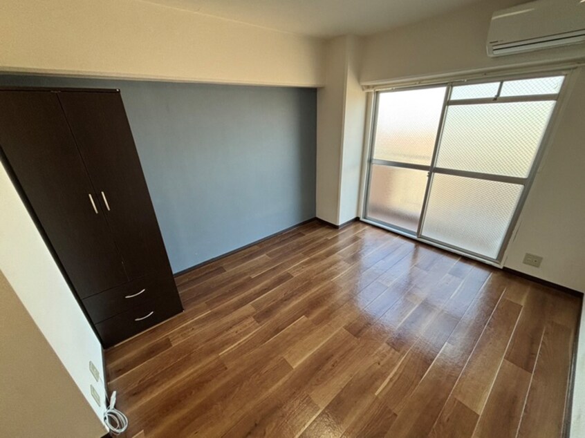 居室 ドゥエルミヤザキ