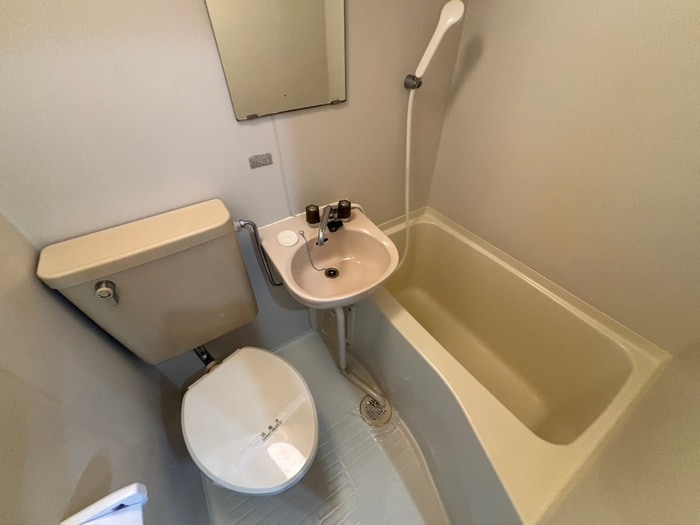 バス／シャワールーム等 ドゥエルミヤザキ