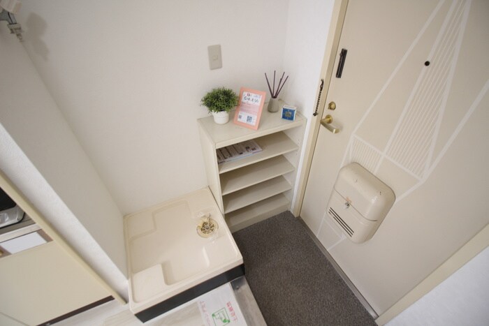 玄関 ドゥエルミヤザキ