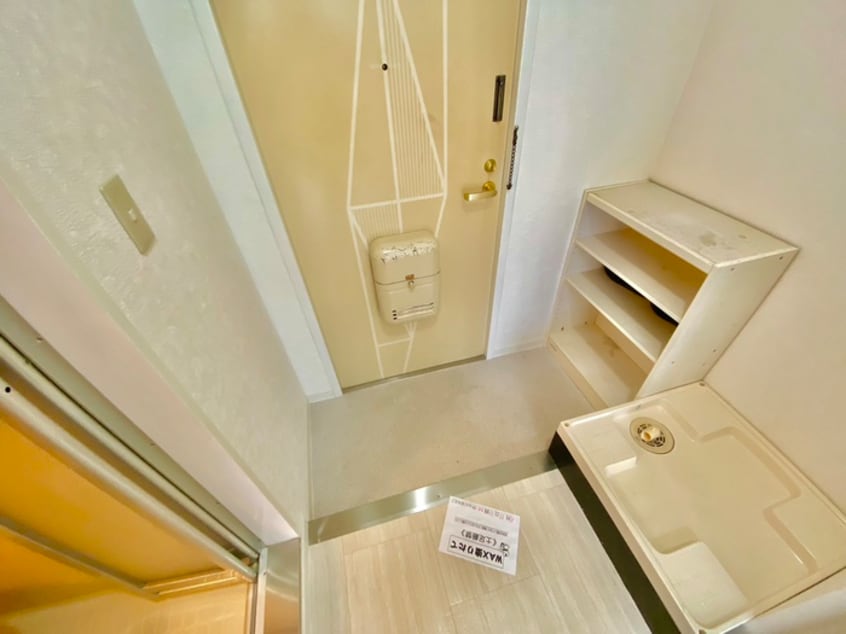 玄関 ドゥエルミヤザキ