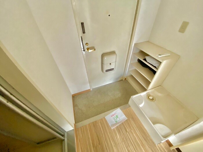 玄関 ドゥエルミヤザキ