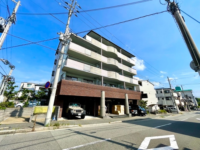 外観写真 プラスワン芦屋