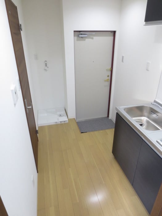 廊下 ラフィーネ新森