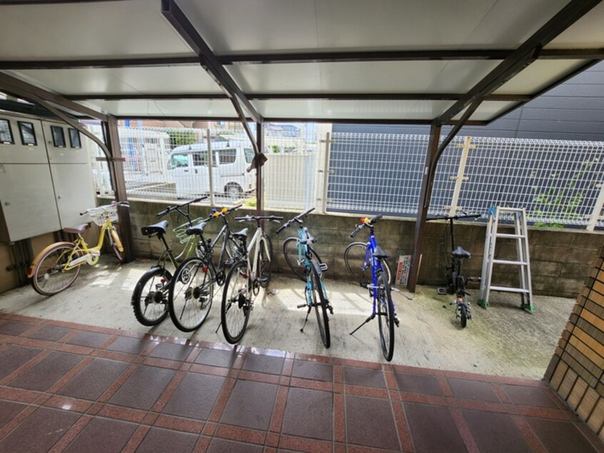 駐輪場 ウイングビュ－鮎川