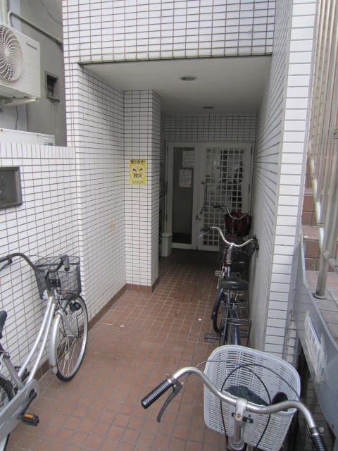 エントランス部分 トロピカル近畿