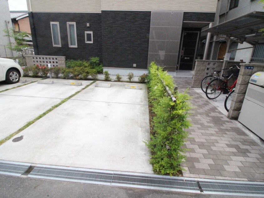駐車場 山一圓