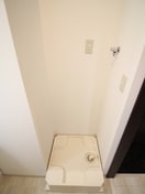 洗濯機置場 ｱﾝﾌﾟﾙｰﾙﾌｪｰﾙ堺東