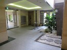 エントランス部分 プルメリア新大阪