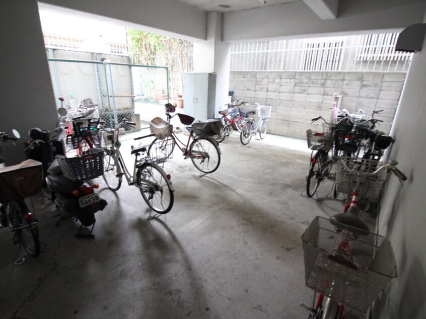 駐輪場 グランデ松原